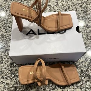Brand New Aldo Pillow Walk Okurra sold out heel.